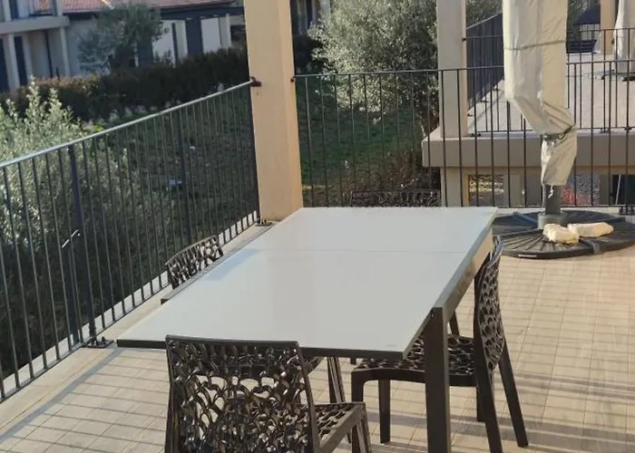 9d - Corse Apartment *